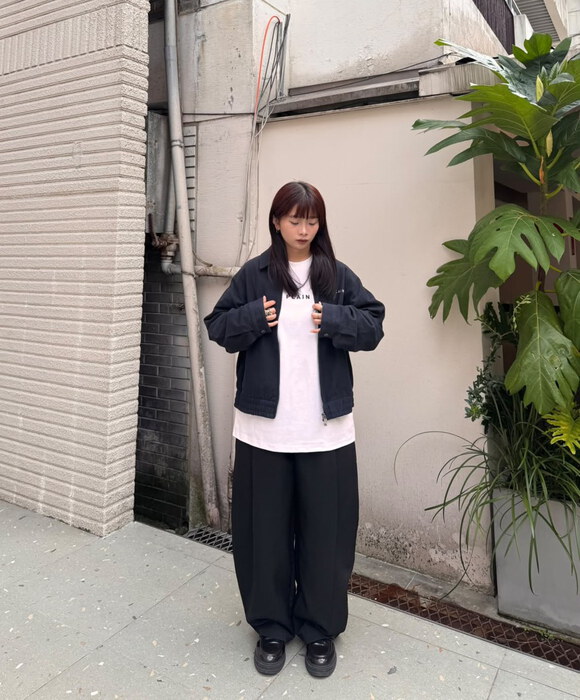 藏青+白+黑