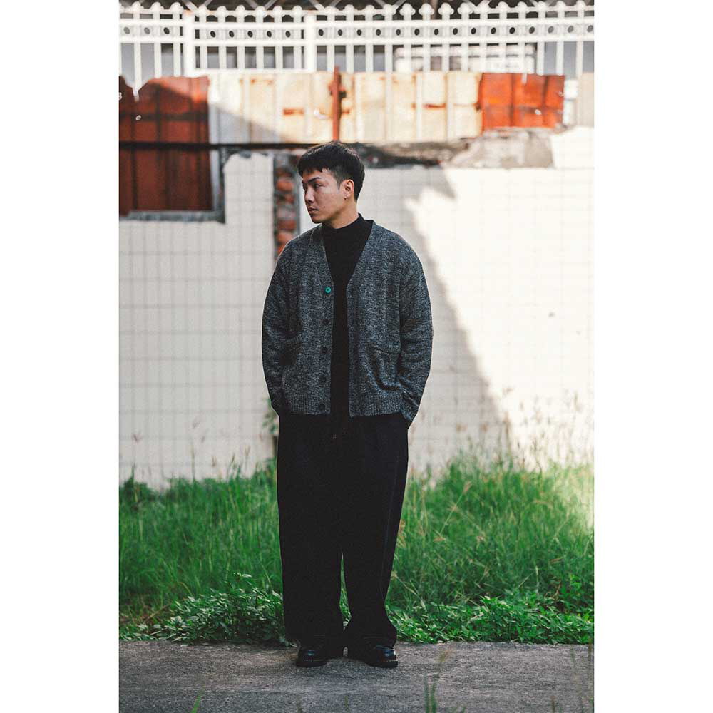 短版寬鬆毛衣 Ash Knit Cardigan