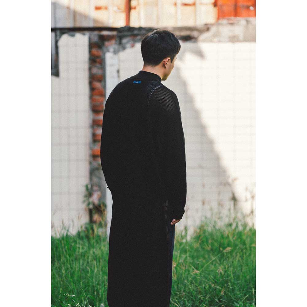 高領短版針織毛衣 Mid-Neck Knit Sweater