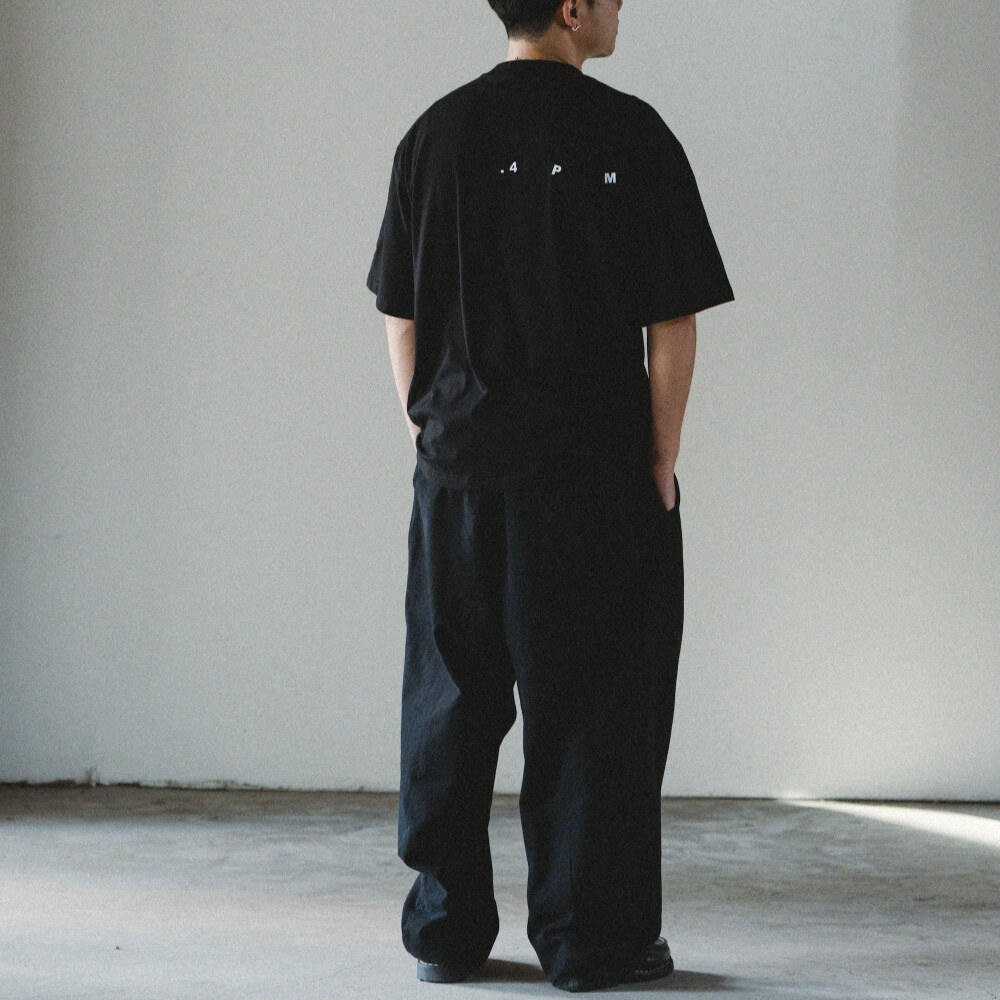寬版LOGO短Tee Graphic Logo Tee
