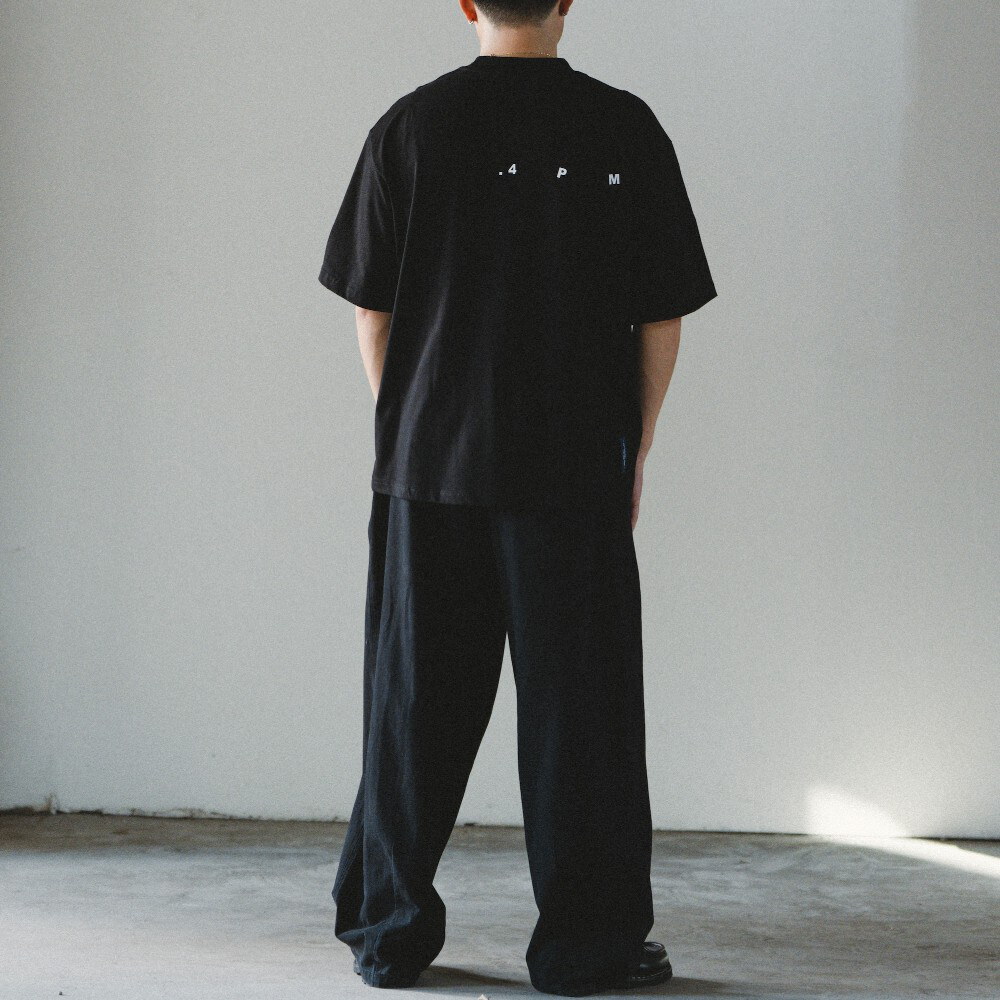 寬版LOGO短Tee Graphic Logo Tee