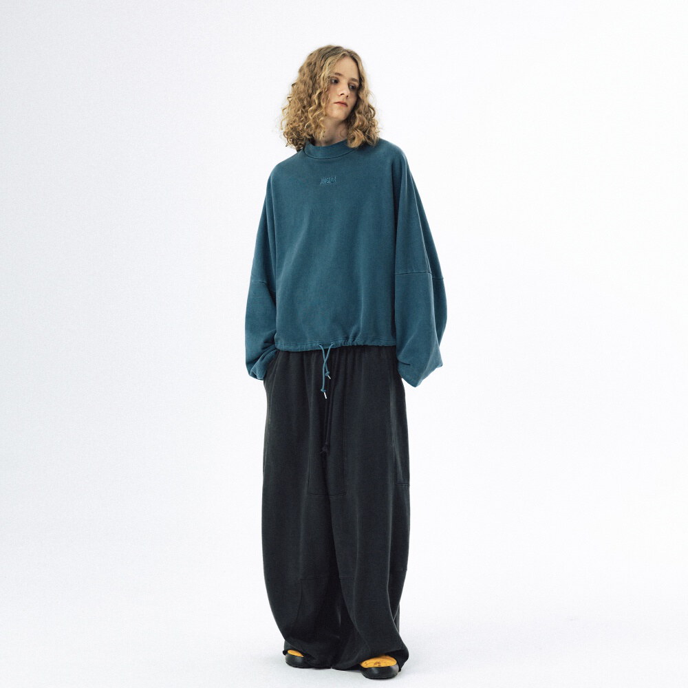 高領大學Tee Pigment High-Neck Sweat Shirt