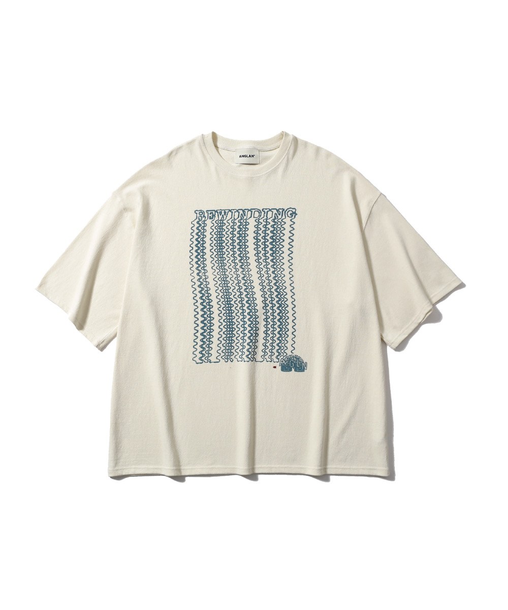 落肩圖像Tee Slinky Graphic Half Tee