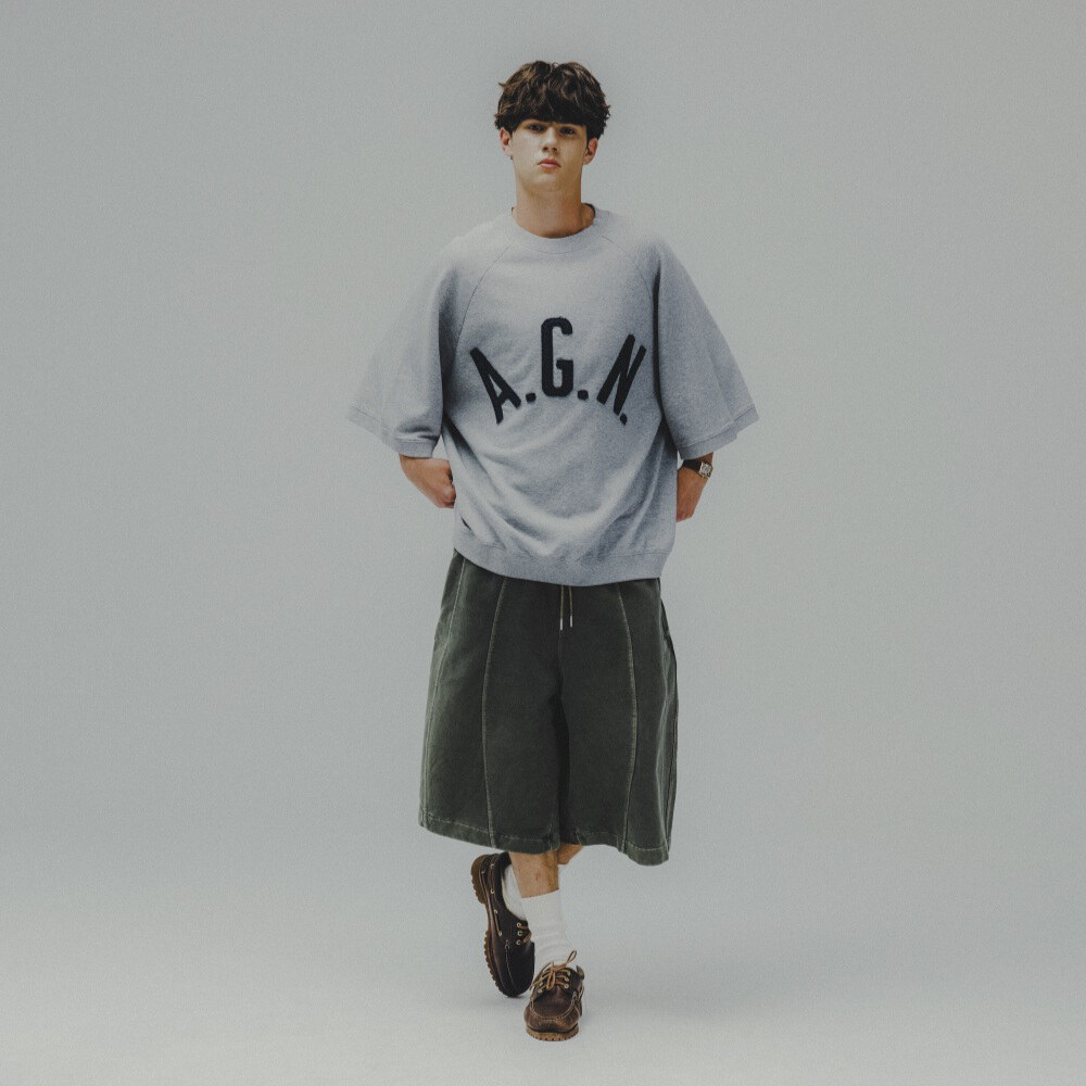 貼布短袖上衣 Applique Raglan Half Sweat Shirt