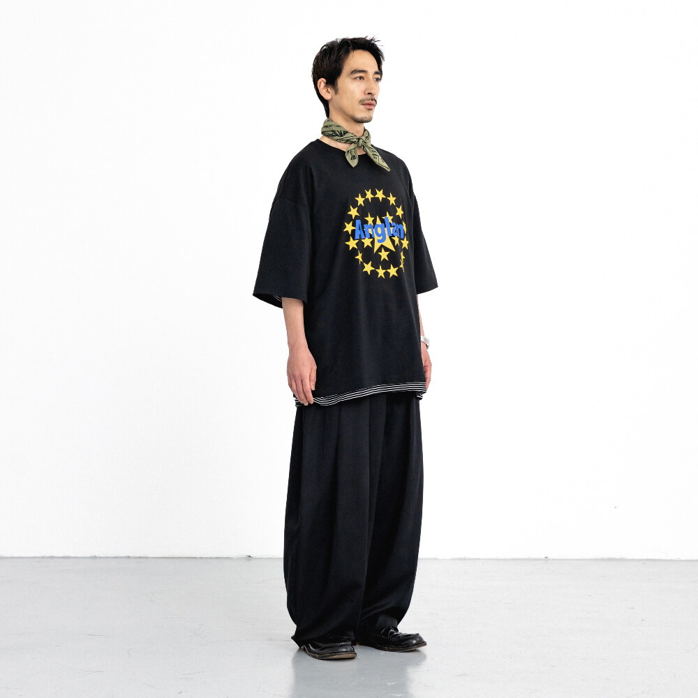 星星印花圖Tee Star Graphic Tee
