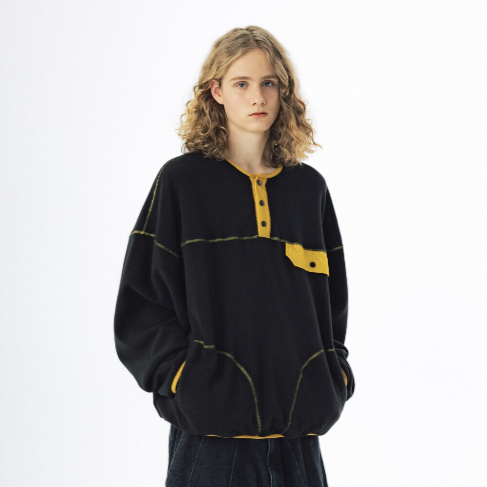 刷毛套頭上衣 Two-Tone Fleece Pullover