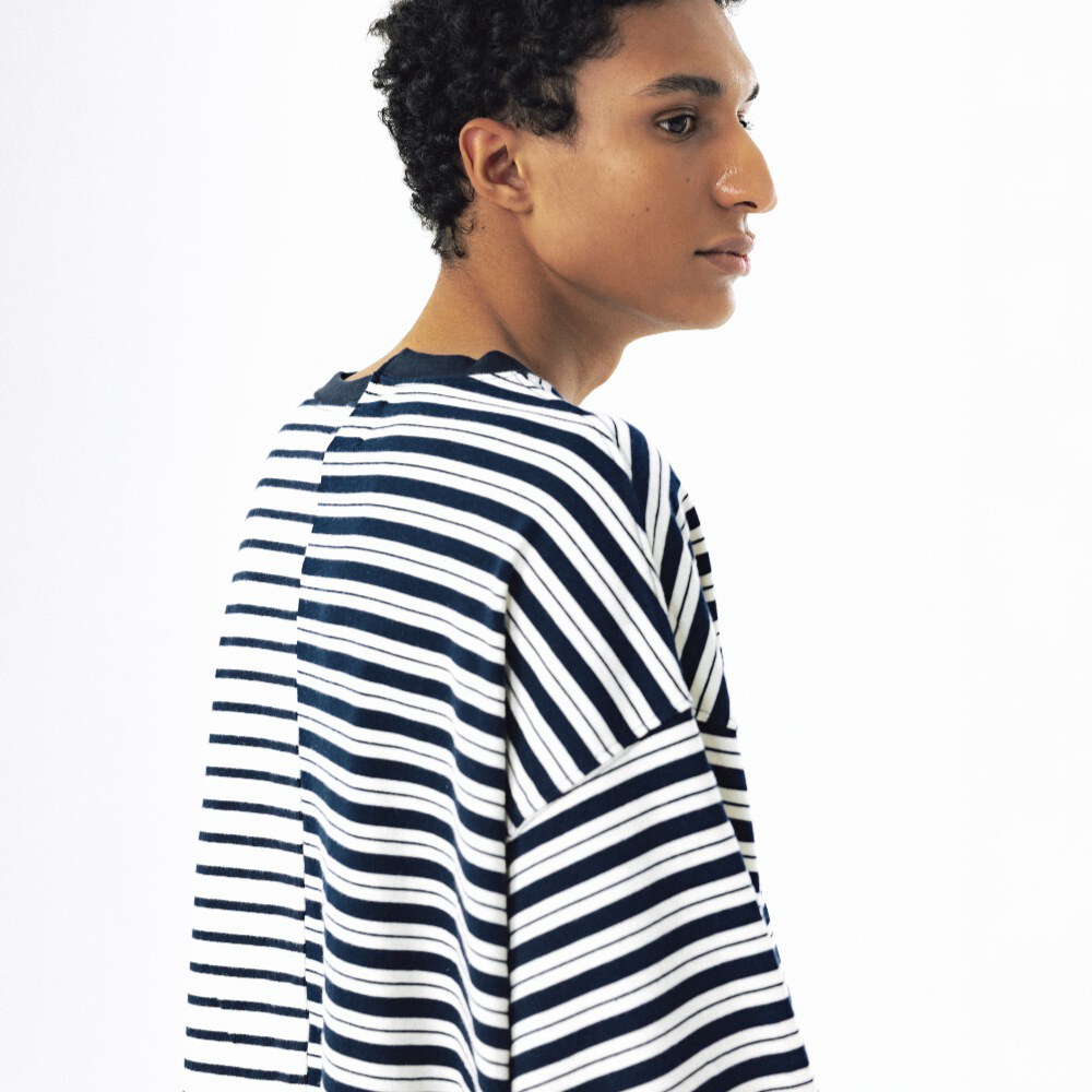 條紋上衣 Unbalanced Stripe Long Sleeve