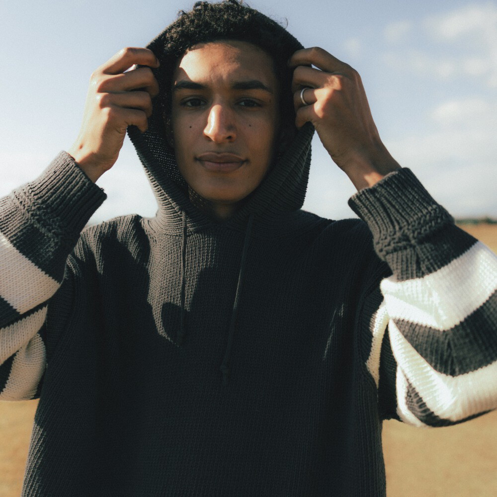 針織連帽上衣 Striped Knit Hoodie