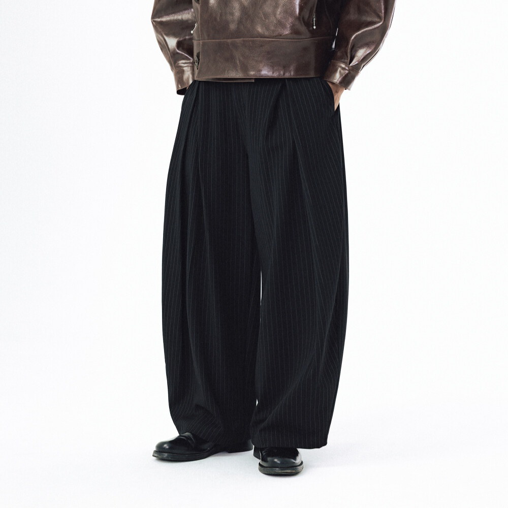 條紋打褶長褲 Overlapping Pleat Striped Trousers