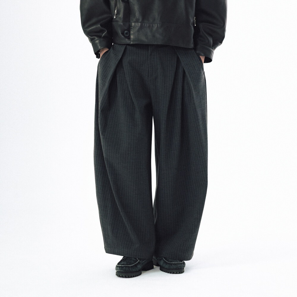條紋打褶長褲 Overlapping Pleat Striped Trousers