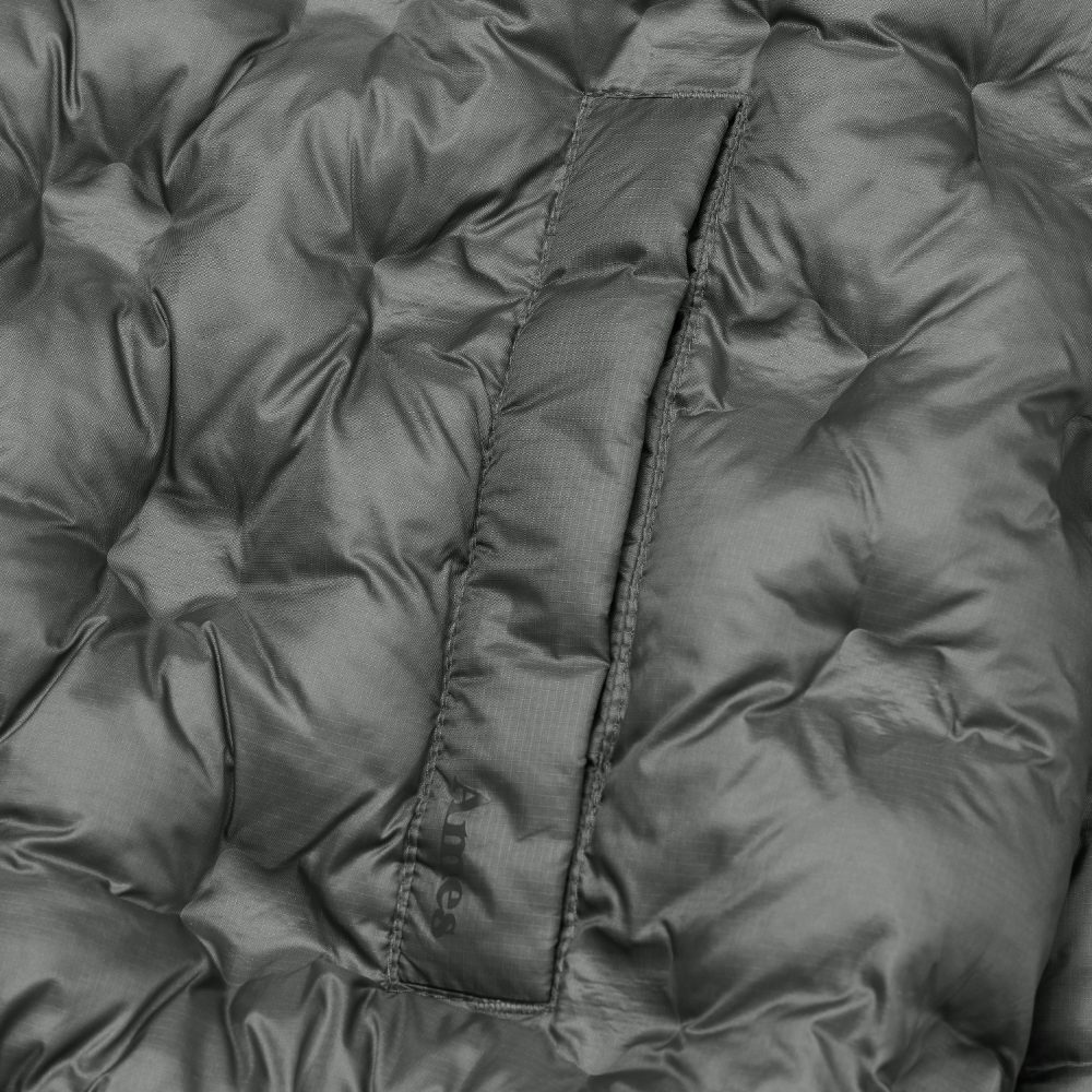 星星連帽外套 STAR LIGHTWEIGHT HOODED PADDING