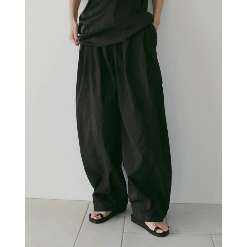Volumetuck Cocoon Pants