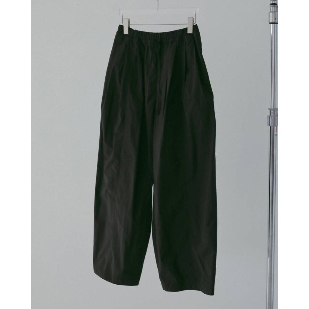 Volumetuck Cocoon Pants