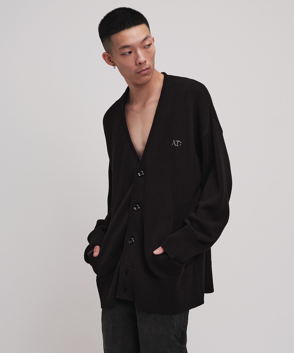 刺繡開襟針織衫 Embroidered Cardigan