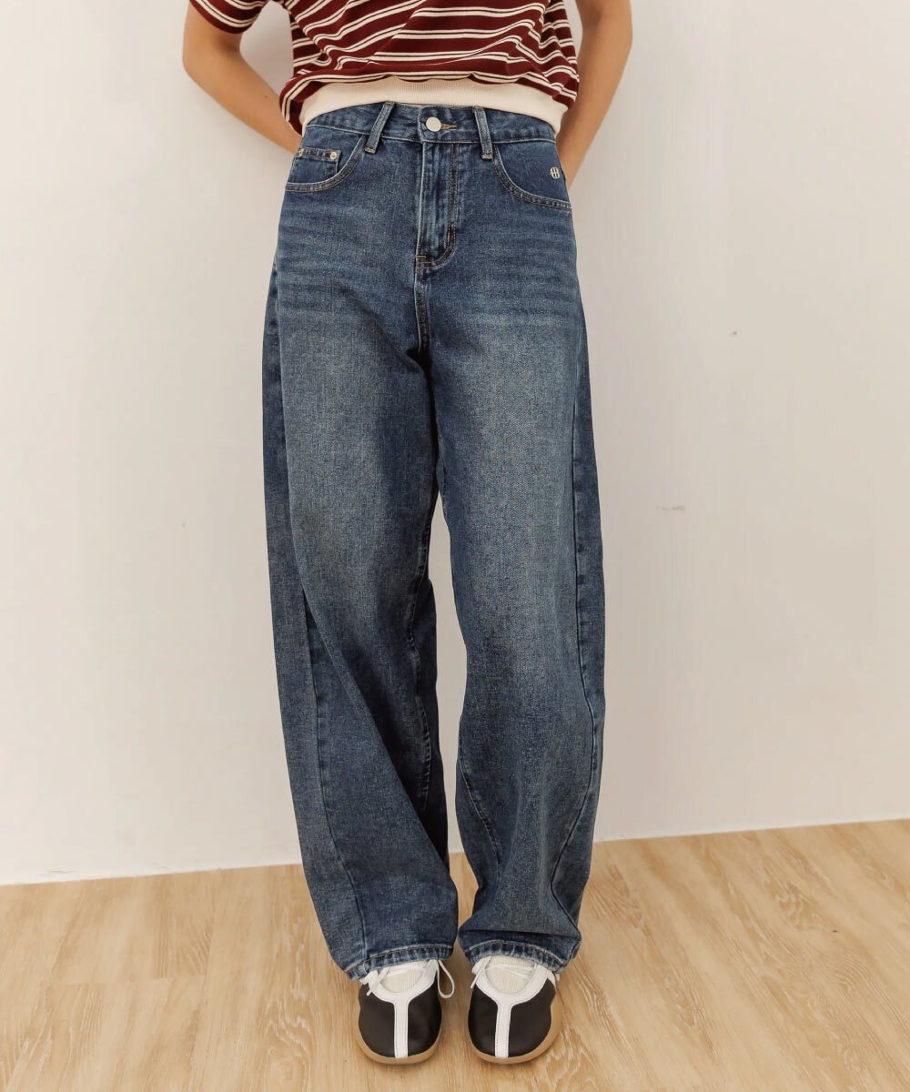 by BB-掰掰繭型牛仔褲