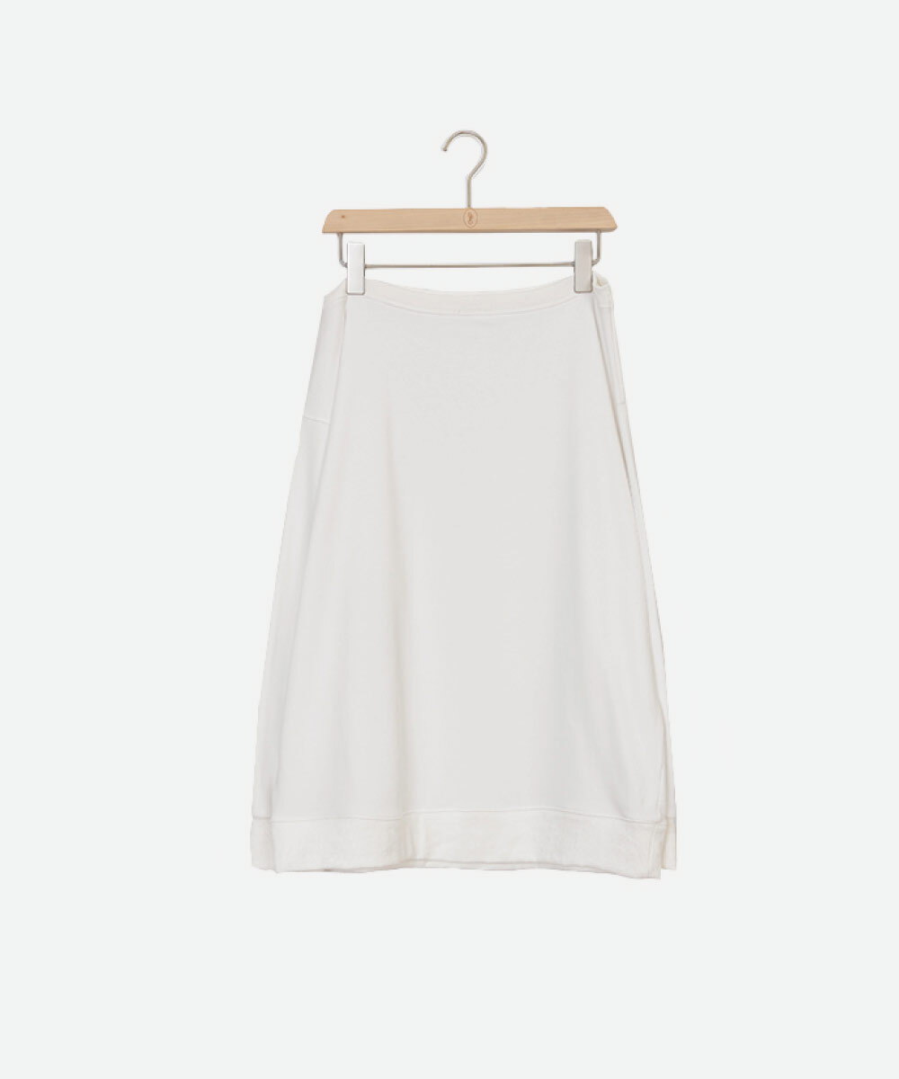 by Bello-寬鬆直角斜肩大學TEE