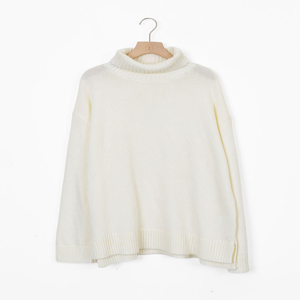 by Bello 混羊羔毛寬鬆高領毛衣