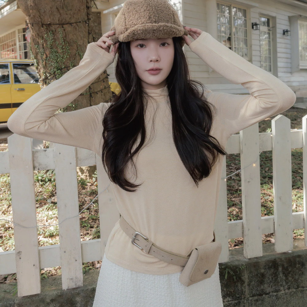 親膚奶昔立領內搭上衣