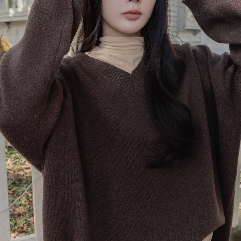 美麗諾V領羊毛衣