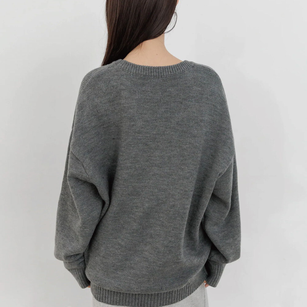 Bellox1107-框線刺繡寬鬆毛衣