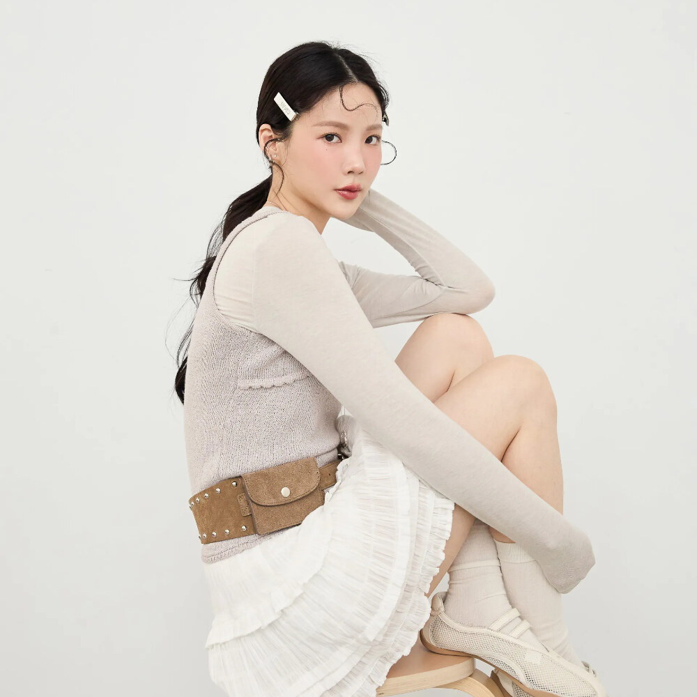 by Bello-花邊細肩V領背心