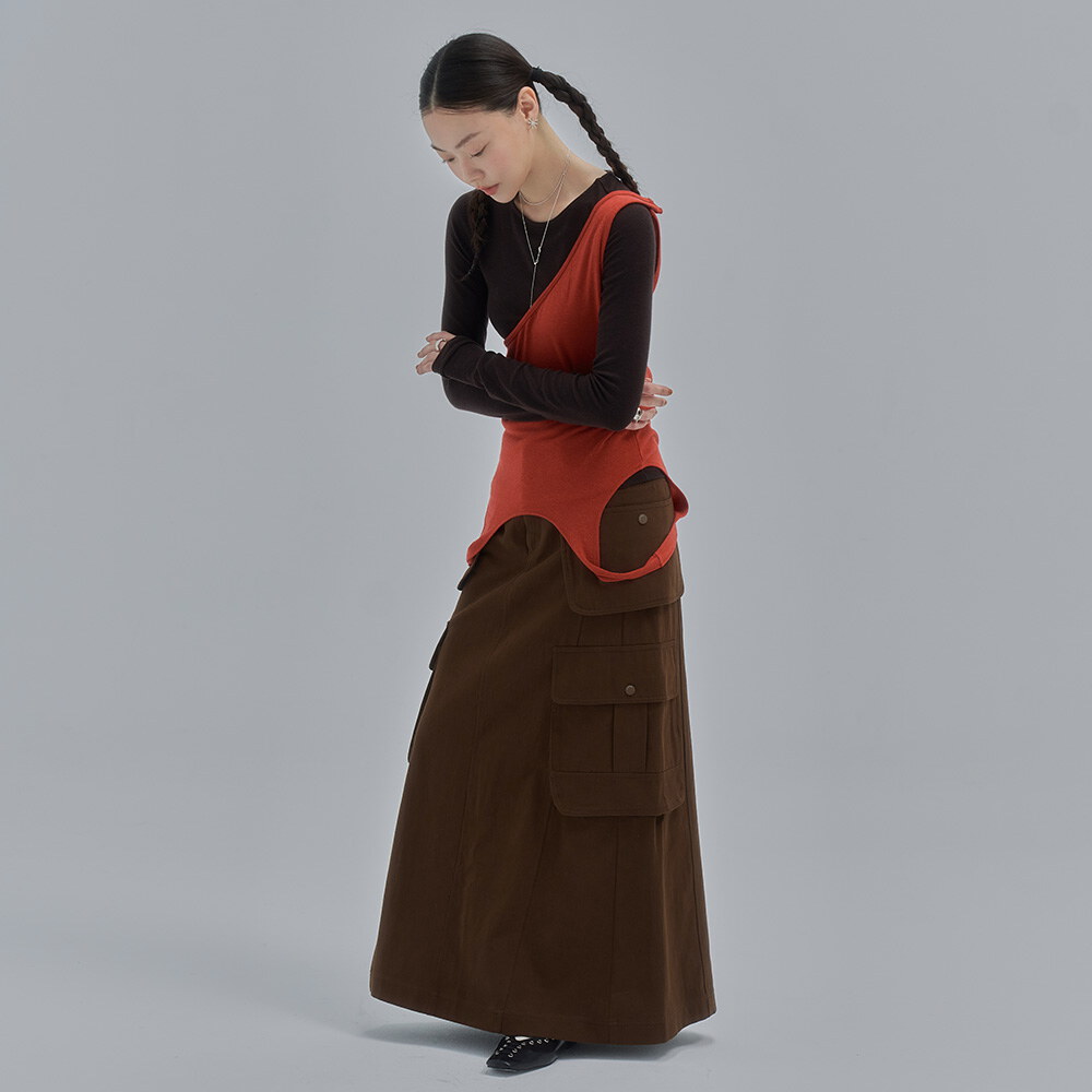 燕麥拿鐵工裝裙