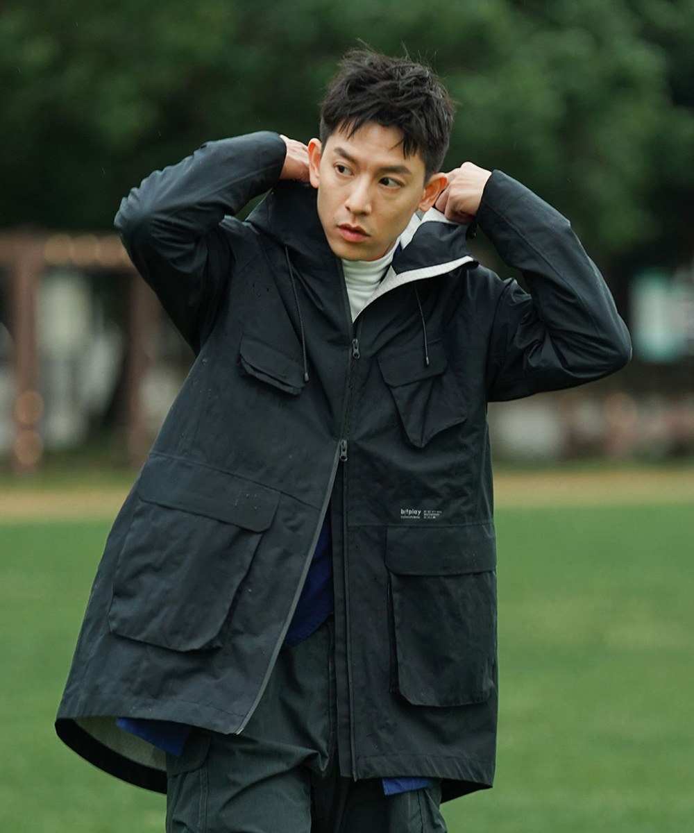 輕量防水透氣風衣 All-Weather Wander Coat