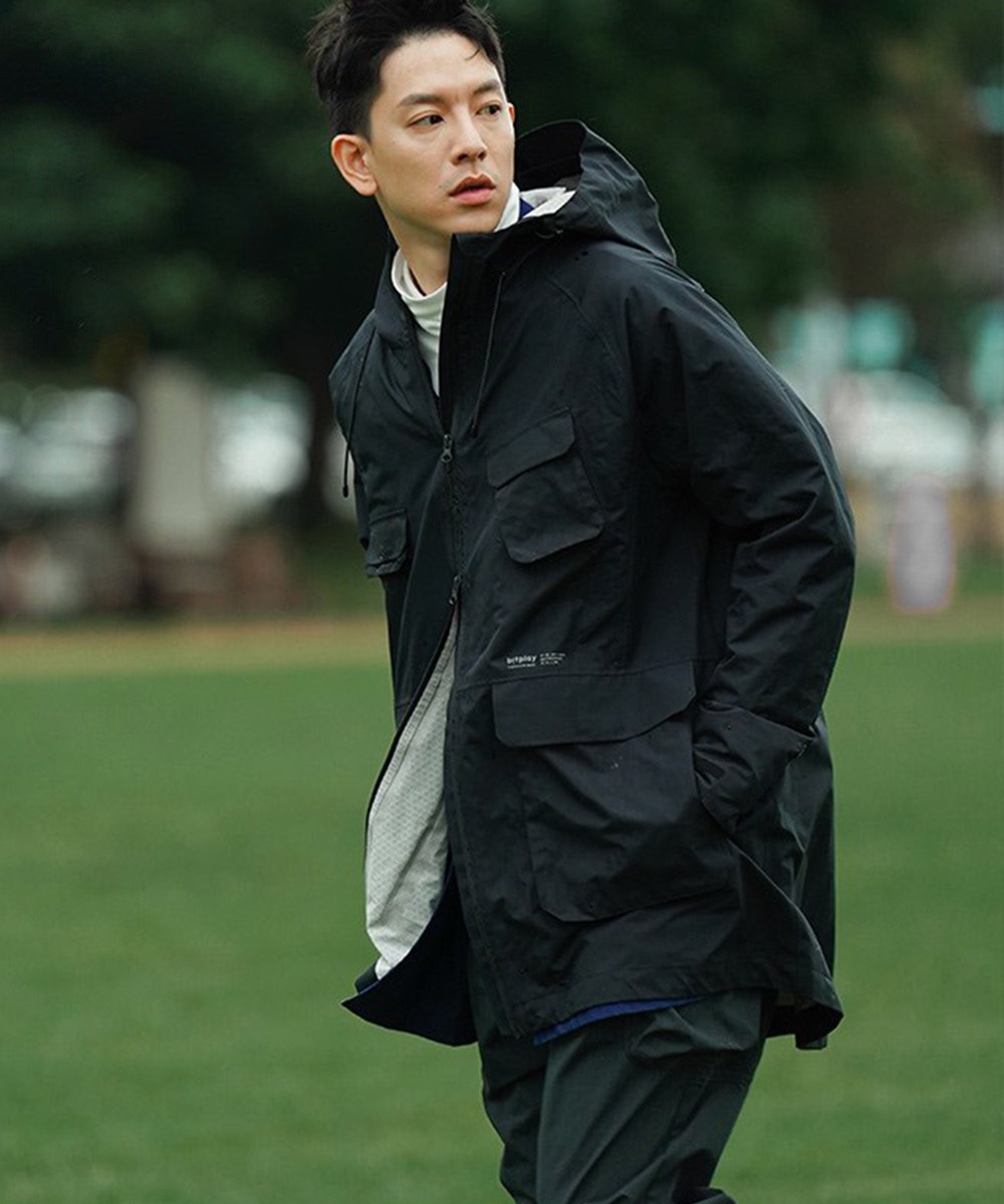 輕量防水透氣風衣 All-Weather Wander Coat