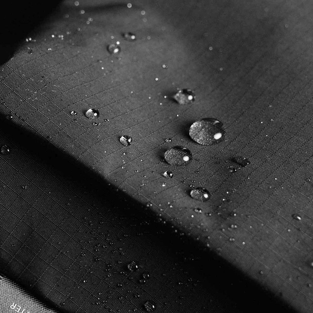 Essential 6.5L 隨行郵差包
