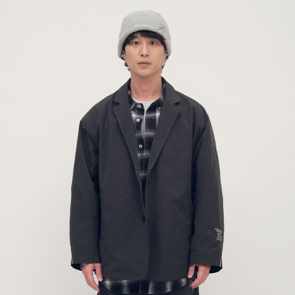 中信聯名防潑水機能西裝外套