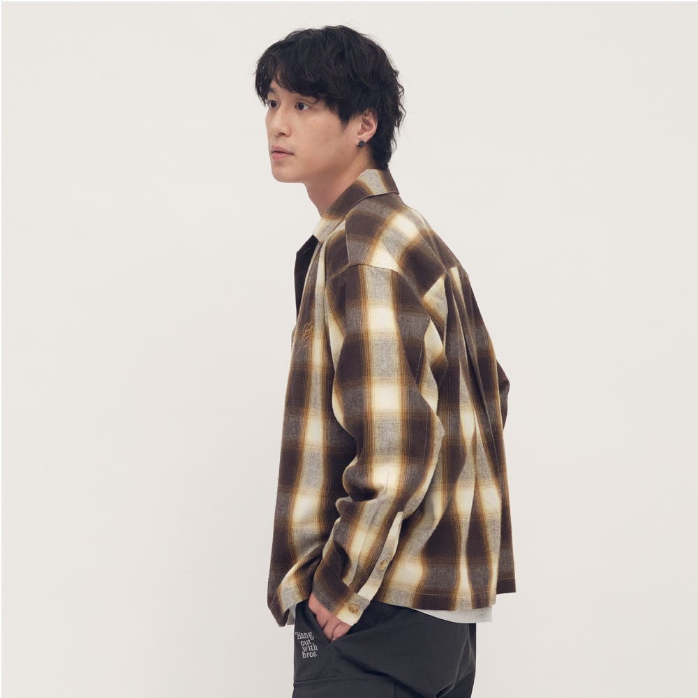 中信聯名格紋開領襯衫