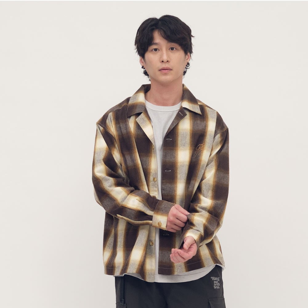 中信聯名格紋開領襯衫