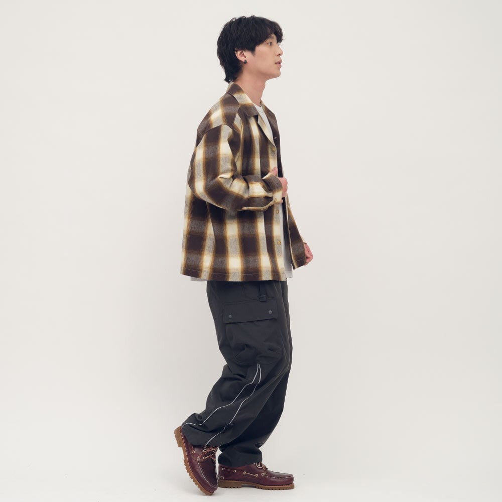 中信聯名格紋開領襯衫