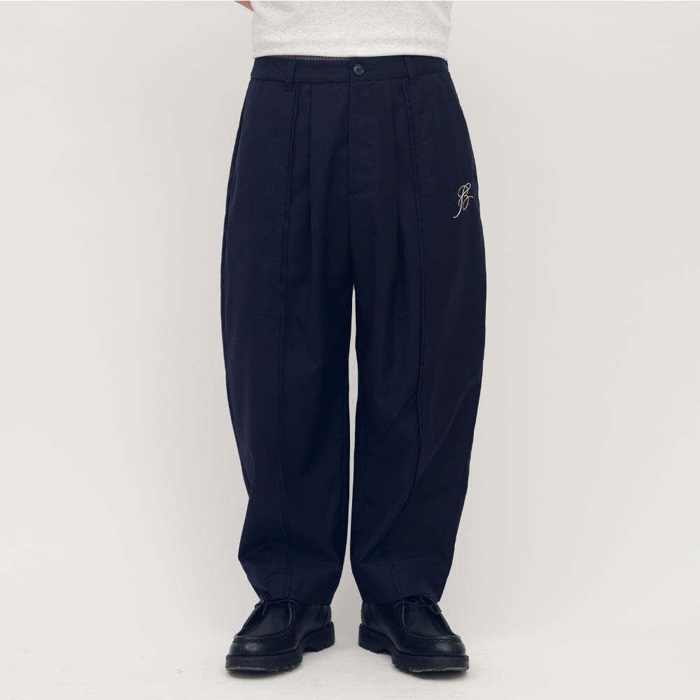 中信聯名鬆身繭型西褲