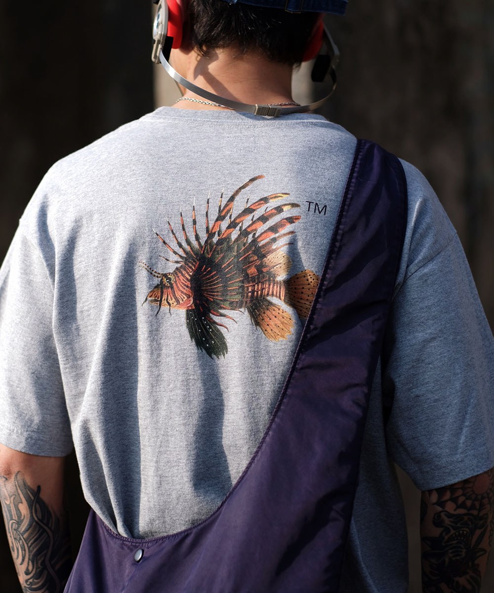 獅子魚圖騰短TEE C.S. VIP Tee