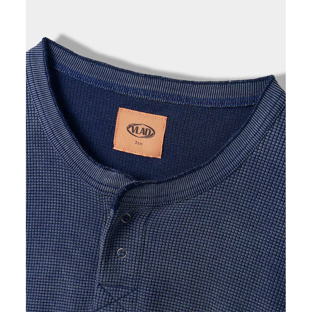 華夫格亨利領上衣 VLAD ARTWORK WAFFLE HENLEY NECK SWEATSHIRT