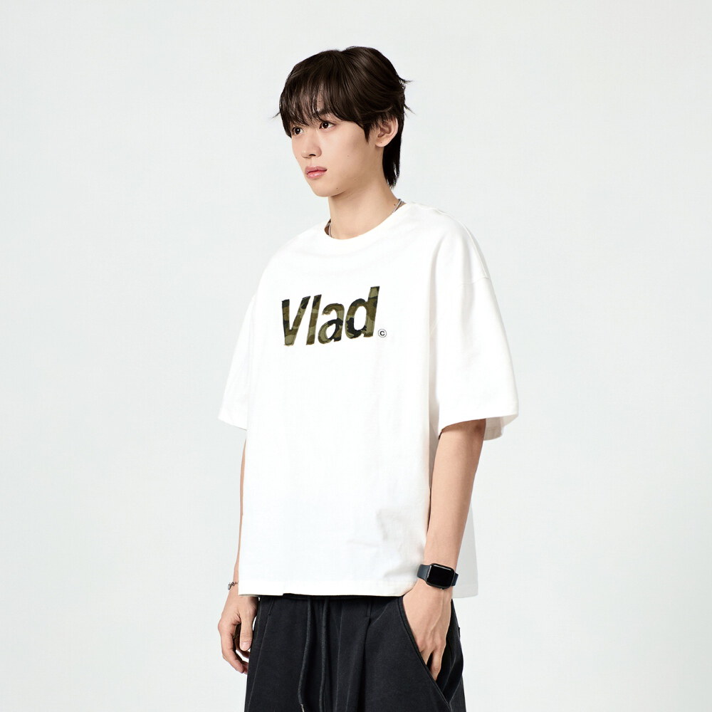 剪裁貼花短TEE VLAD CUT-OFF APPLIQUE SHORT SLEEVE T-SHIRT