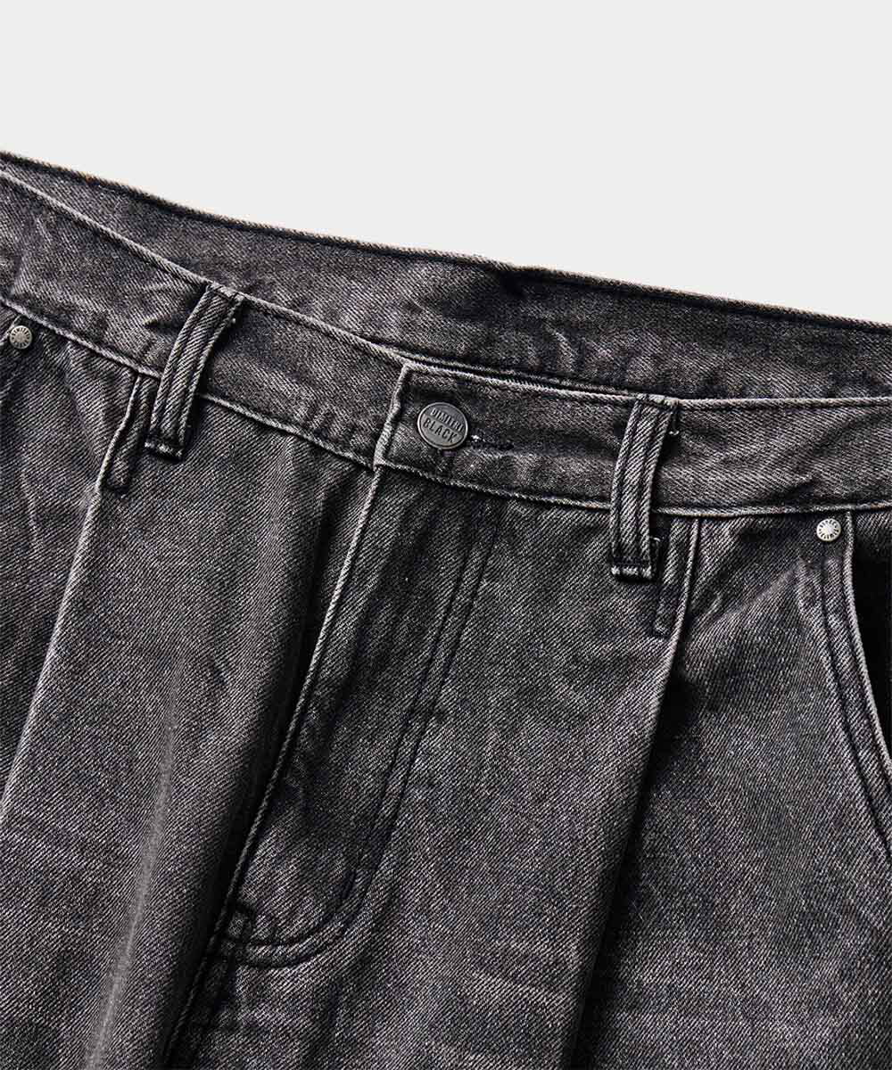 弧形水洗牛仔褲 ONE TUCK CURVED CREASE WASHING WIDE DENIM PANTS