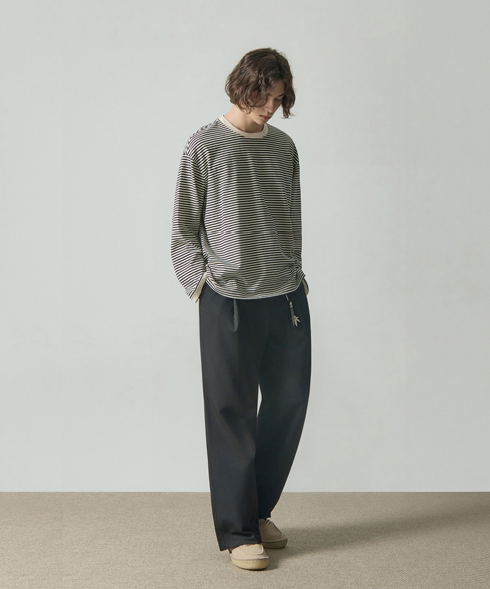 打褶休閒長褲 ASI HALF BANDING FLARE FIT SLACKS