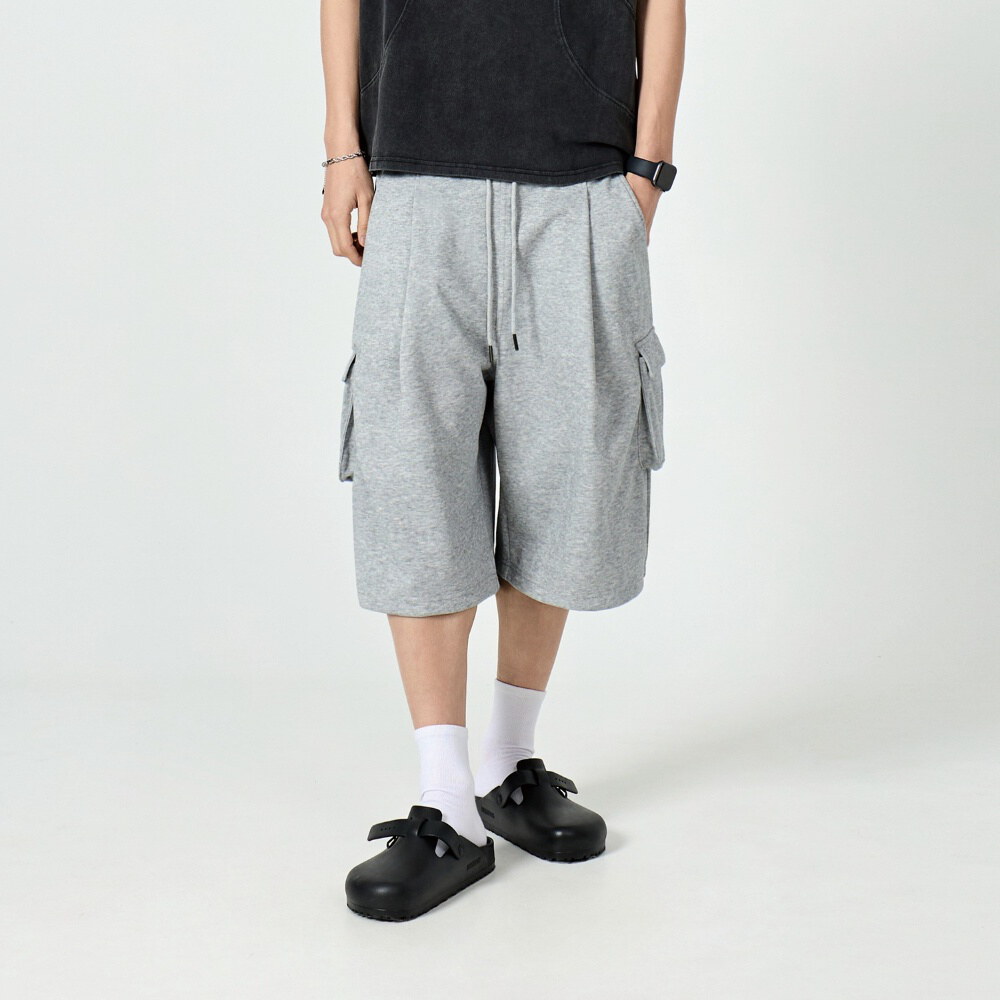 百慕達工裝短褲 ONE-TUCK BERMUDA CARGO SWEAT PANTS