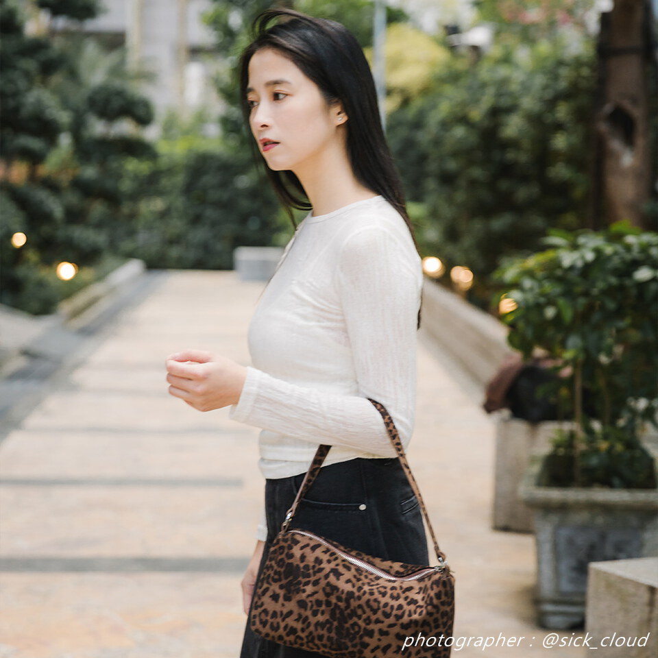 蕾絲兩件式疊穿上衣