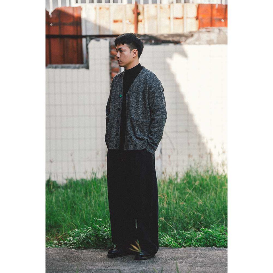 短版寬鬆毛衣 Ash Knit Cardigan