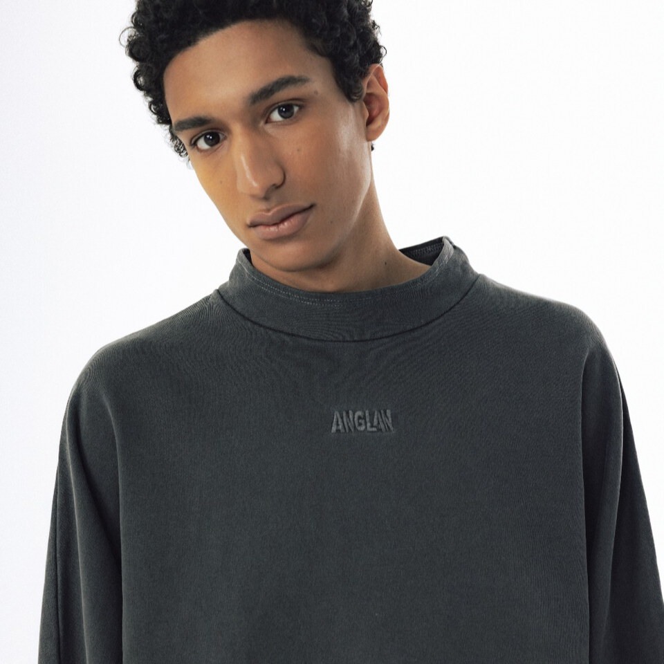 高領大學Tee Pigment High-Neck Sweat Shirt