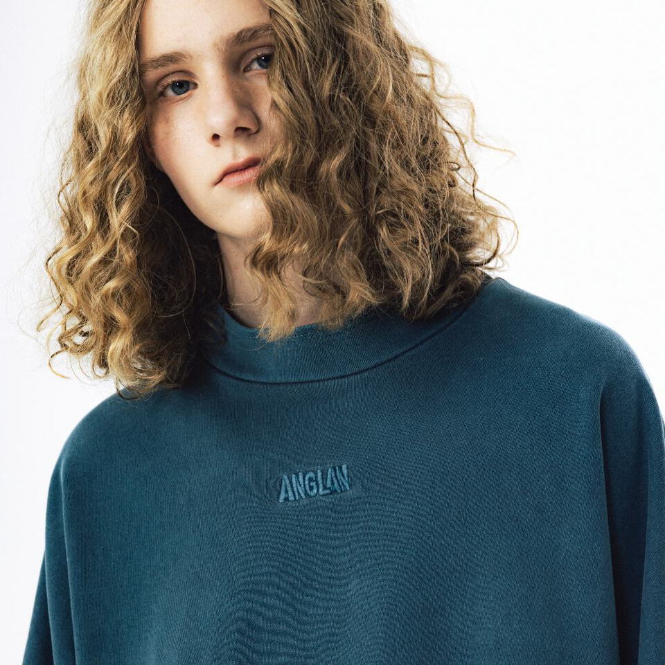 高領大學Tee Pigment High-Neck Sweat Shirt