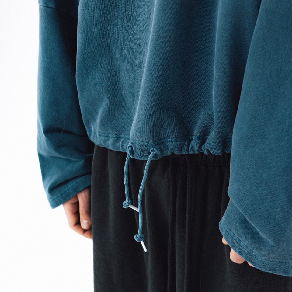 高領大學Tee Pigment High-Neck Sweat Shirt