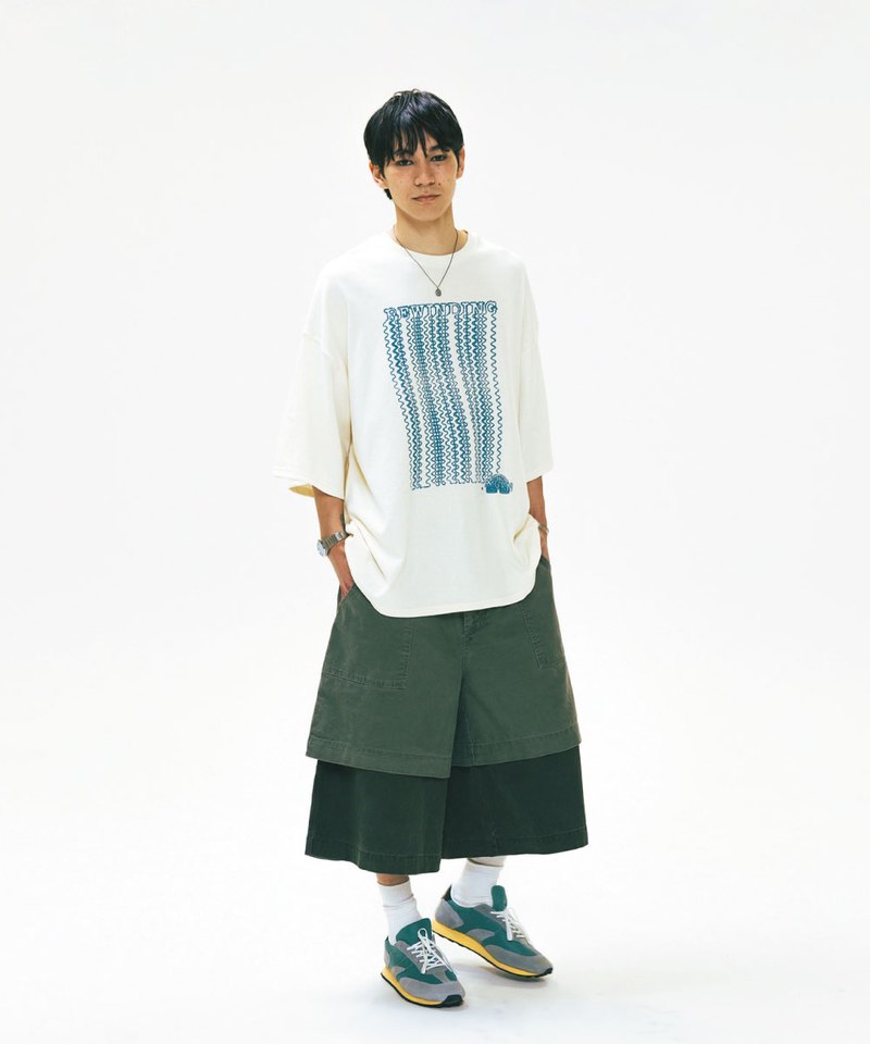 AGL0103-252 落肩圖像Tee Slinky Graphic Half Tee