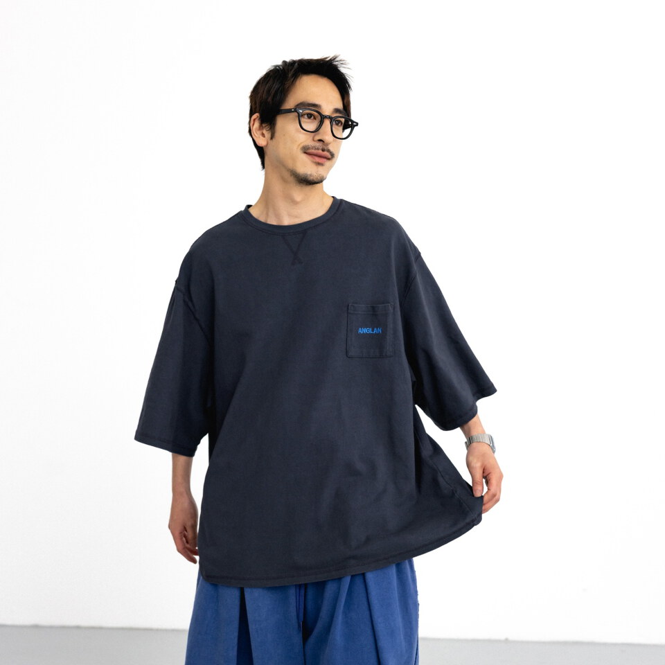 水洗刺繡口袋T Washed Embroidered Pocket Tee