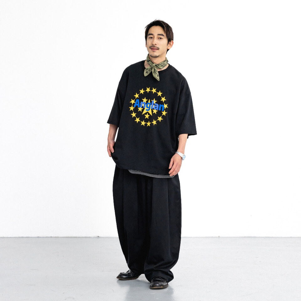 星星印花圖Tee Star Graphic Tee