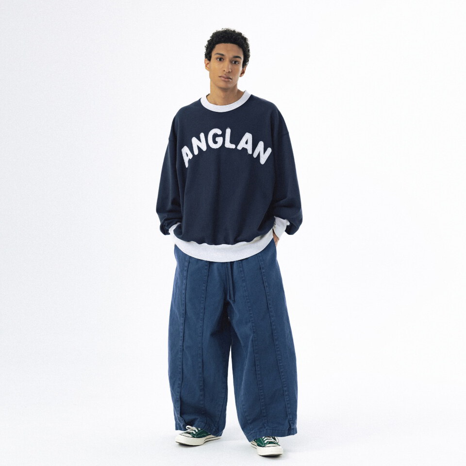 貼布logo大學Tee Applique Sweat Shirt