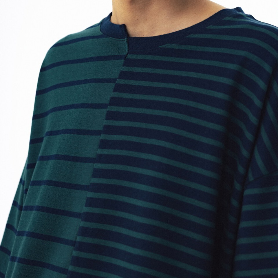 條紋上衣 Unbalanced Stripe Long Sleeve